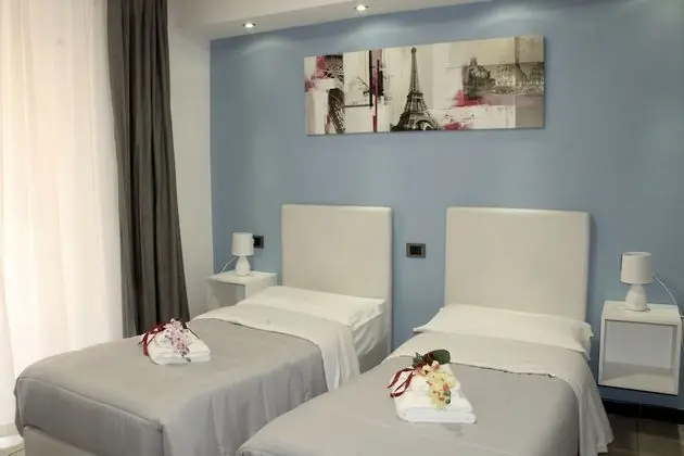 Tek Büyük veya İki Ayrı Yataklı Oda