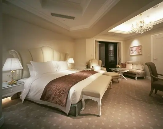 Tek Büyük Yataklı Oda, Sigara İçilmez (Precious, Luxury Floor)