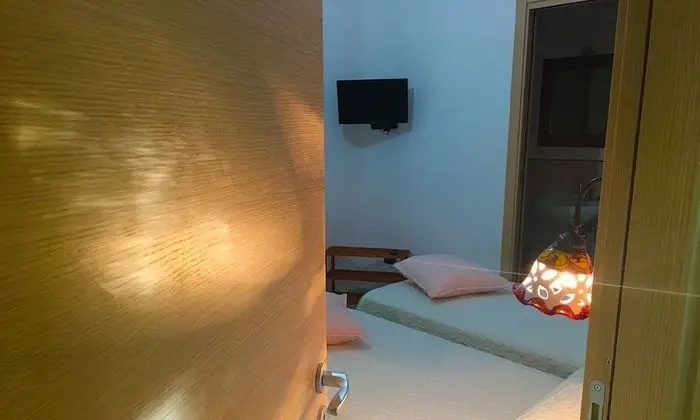 Tek Büyük veya İki Ayrı Yataklı Oda, Özel Banyo (Orchidea)