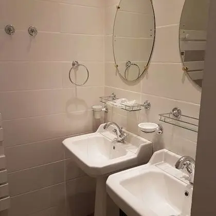 Tek Büyük Yataklı Oda (Adalgisa)