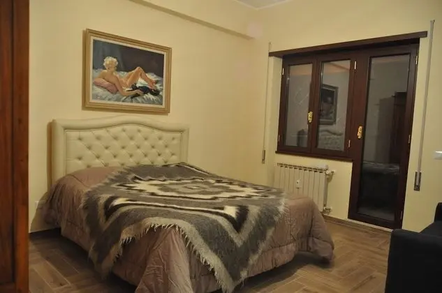 Tek Büyük Yataklı Oda (with extra bed)