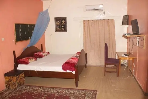 Tek Büyük Yataklı Oda