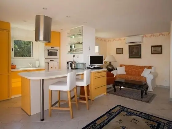 Comfort Apart Daire, Özel Banyo (La Suite Jaune)