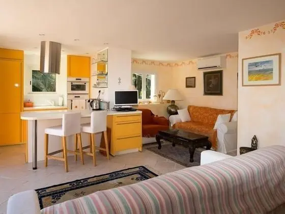 Comfort Apart Daire, Özel Banyo (La Suite Jaune)