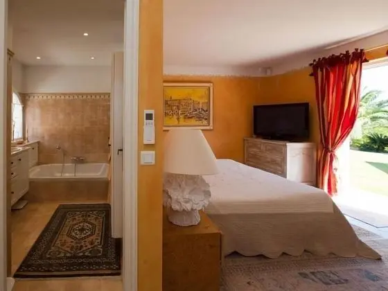 Deluxe Stüdyo, Özel Banyo (Chambre Orange)