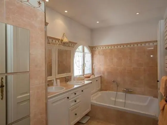 Deluxe Stüdyo, Özel Banyo (Chambre Orange)