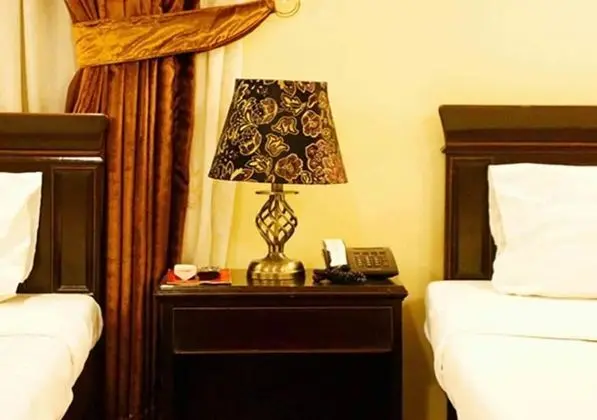 Deluxe Tek Büyük veya İki Ayrı Yataklı Oda