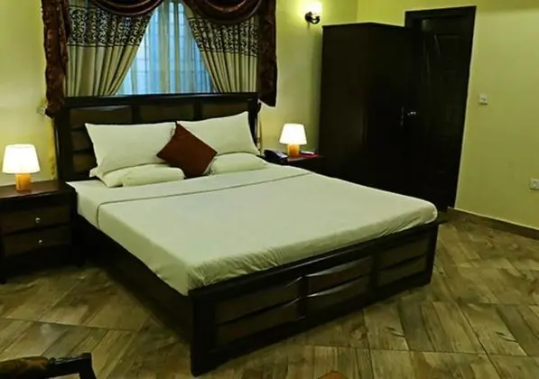 Deluxe Tek Büyük veya İki Ayrı Yataklı Oda