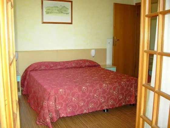 Tek Büyük veya İki Ayrı Yataklı Oda