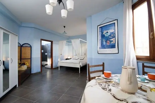 Deluxe Tek Büyük veya İki Ayrı Yataklı Oda, Havuz Manzaralı