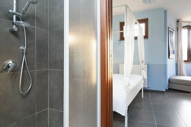 Deluxe Tek Büyük veya İki Ayrı Yataklı Oda, Havuz Manzaralı