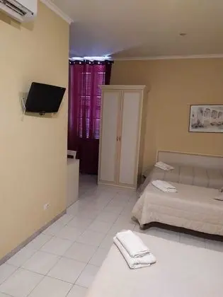 Tek Büyük veya İki Ayrı Yataklı Oda
