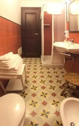 Üç Kişilik Oda, 2 Yatak Odası