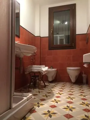 Üç Kişilik Oda, 2 Yatak Odası