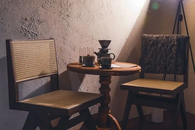 İki Ayrı Yataklı Oda, Sigara İçilmez