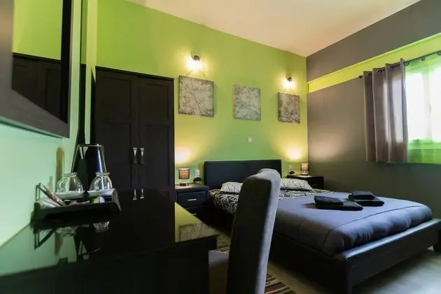 Stüdyo, Bahçe Manzaralı