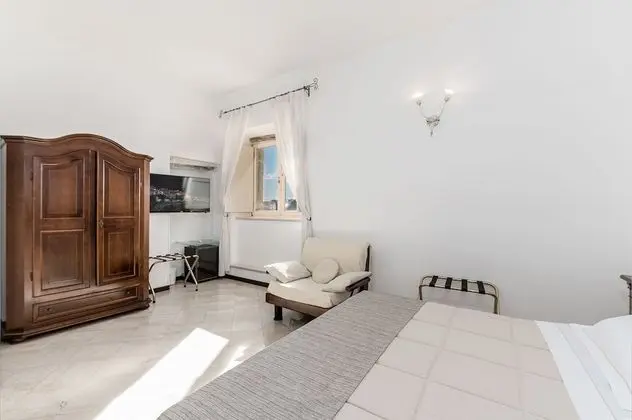 Tek Büyük Yataklı Oda