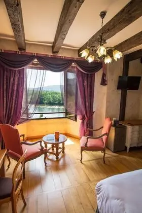 Oda, Nehir Manzaralı (Dordogne Marguerite)