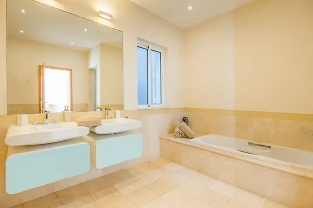 Villa, 4 Yatak Odası, Kişiye Özel Havuzlu, Deniz Manzaralı