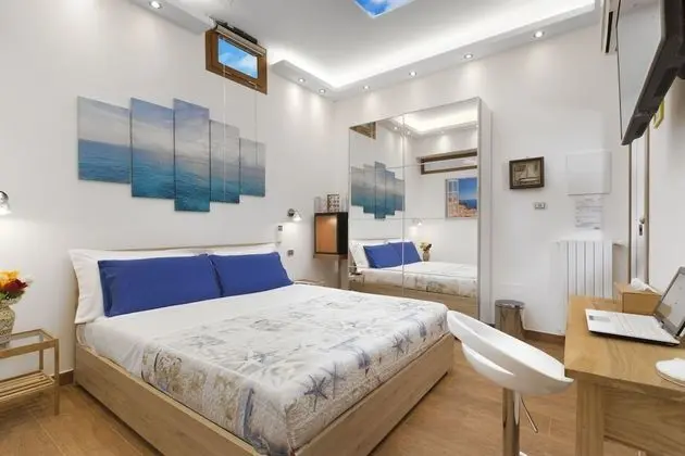 Superior Tek Büyük Yataklı Oda, Avlu Manzaralı