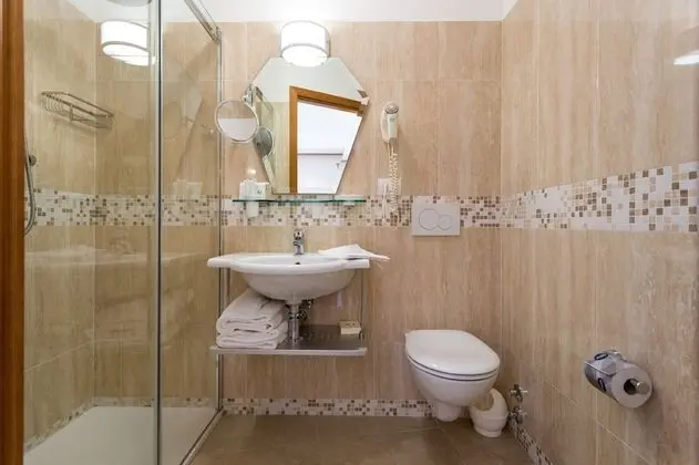 Standard Üç Kişilik Oda