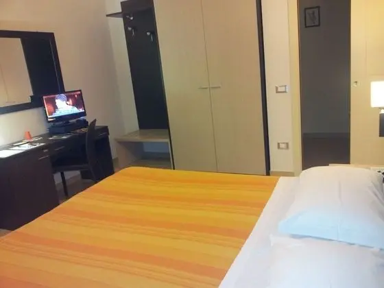 Comfort Tek Büyük Yataklı Oda