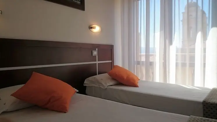 Classic Tek Büyük veya İki Ayrı Yataklı Oda