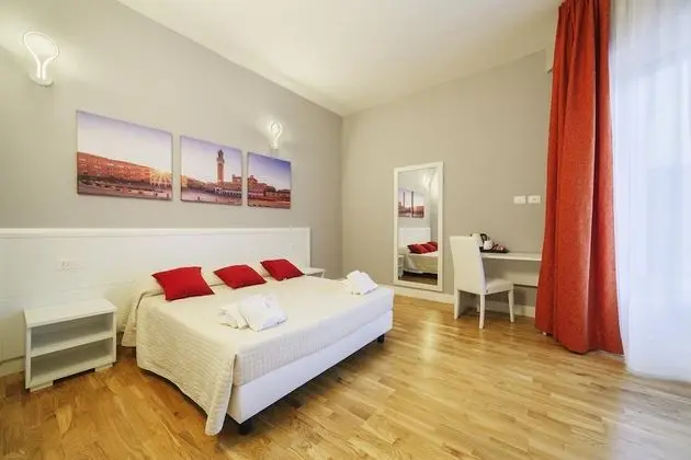 Deluxe Tek Büyük Yataklı Oda