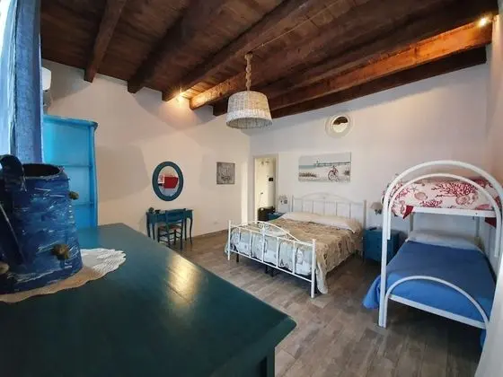 Dört Kişilik Oda, Balkon, Deniz Manzaralı