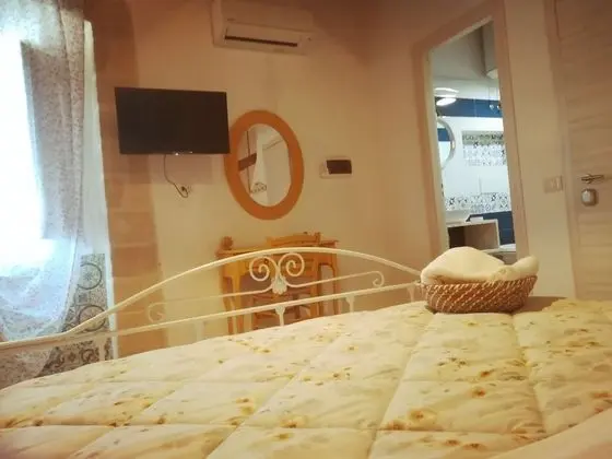 Standard Tek Büyük Yataklı Oda