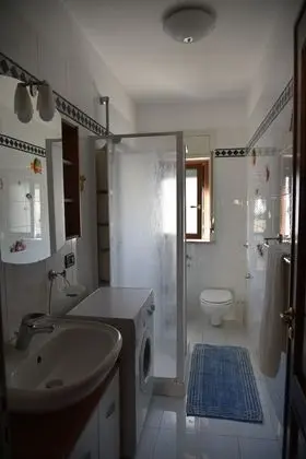 Tek Büyük Yataklı Oda, 1 Büyük (Queen) Boy Yatak, Ortak Banyo