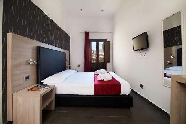 Classic Tek Büyük Yataklı Oda, 1 Büyük (Queen) Boy Yatak, Sigara İçilmez, Şehir Manzaralı