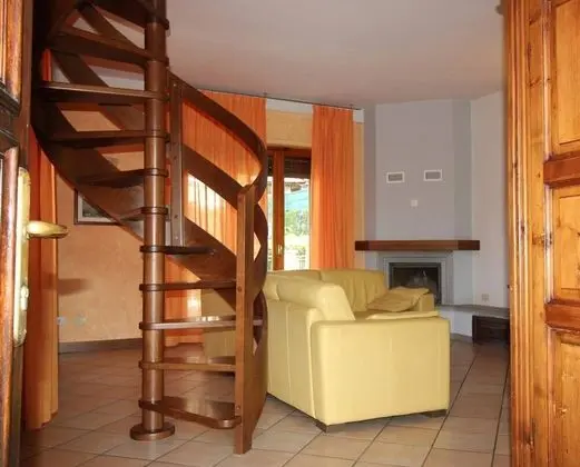 Apart Daire, 2 Yatak Odası, Şömine