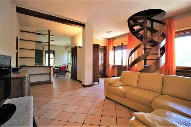 Apart Daire, 2 Yatak Odası, Şömine