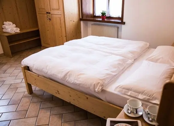 Tek Büyük Yataklı Oda