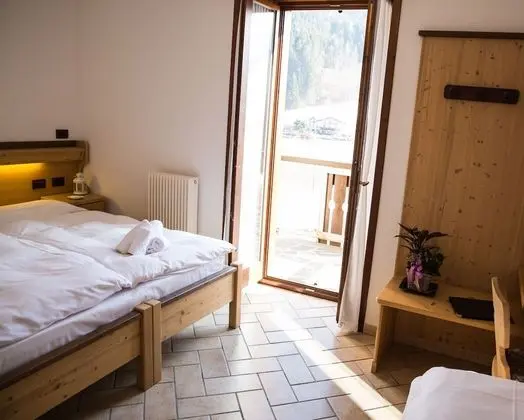 Tek Büyük Yataklı Oda