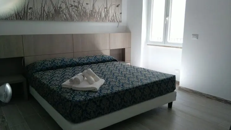 Tek Büyük veya İki Ayrı Yataklı Oda, 1 Yatak Odası