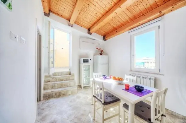 Odada yemek servisi