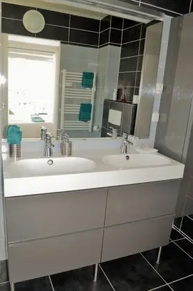 Deluxe Tek Büyük Yataklı Oda, 1 Büyük (Queen) Boy Yatak, Teras, Kısmi Deniz Manzaralı