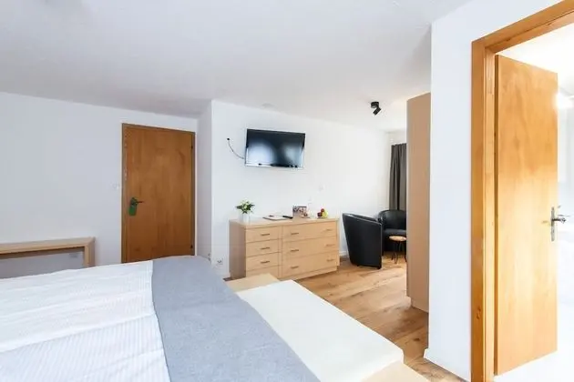Comfort Tek Büyük Yataklı Oda