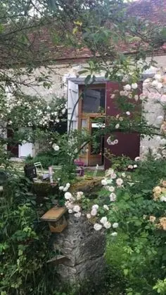Tek Büyük Yataklı Oda, Bahçe Manzaralı (La Lurcy)