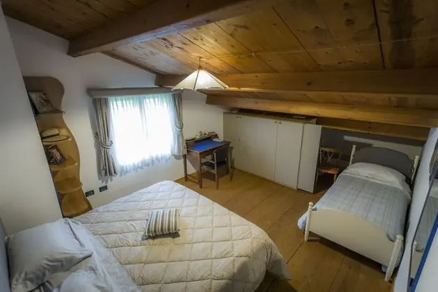Comfort Üç Kişilik Oda (Private External Bathroom)