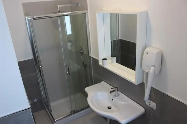 Basic İki Ayrı Yataklı Oda