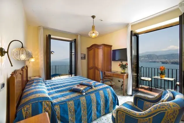 Deluxe Tek Büyük Yataklı Oda, Deniz Manzaralı