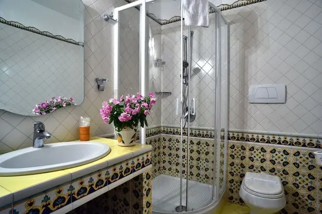 Deluxe Tek Büyük Yataklı Oda, Deniz Manzaralı