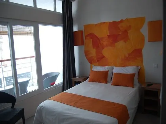 Comfort Oda, Teras