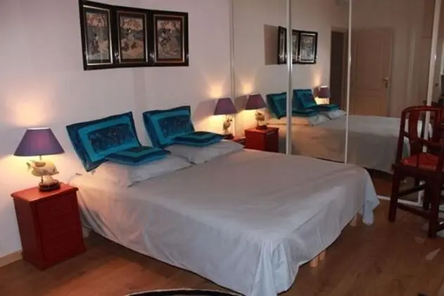 Premium Tek Büyük Yataklı Oda
