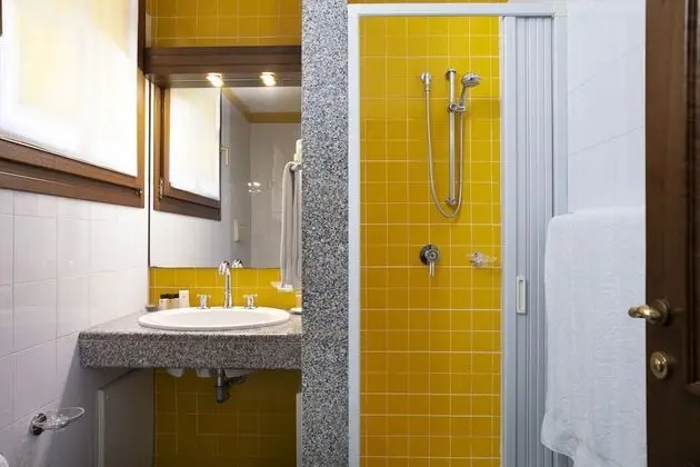 Superior Büyük Yataklı Tek Kişilik Oda