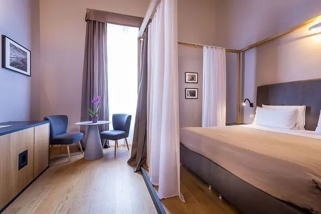 Süit, Nehir Manzaralı