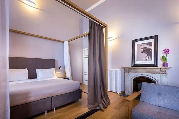 Süit, Nehir Manzaralı